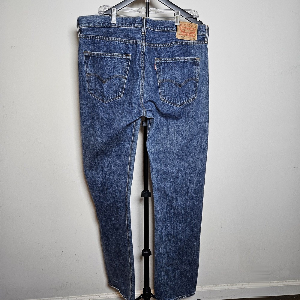 Levis 514 Straight Fit Mens Blue Jeans 34x32 Medium Wash Denim Low Rise Classic - Picture 7 of 7